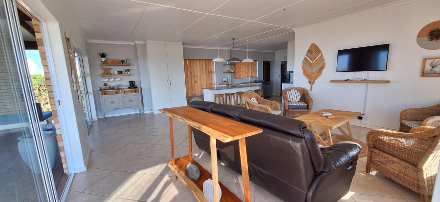 4 Bedroom Property for Sale in Boknesstrand Eastern Cape